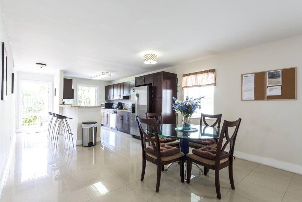 A1 - Endless Summer Vacation Rentals - Affordable Luxury Near Downtown Fort Lauderdale Exterior photo